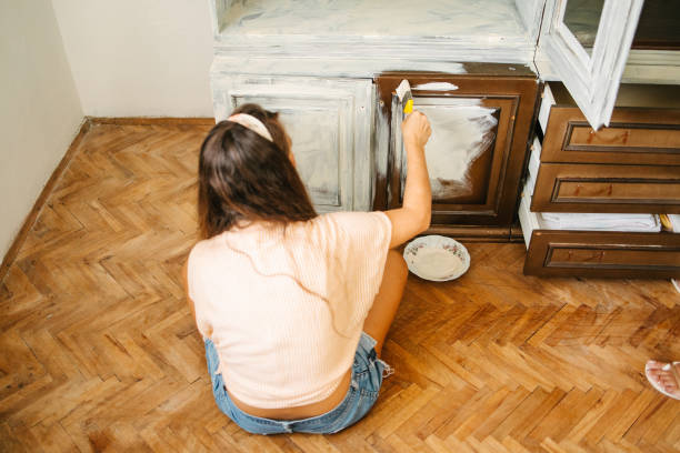 Paint for Kitchen Cabinets